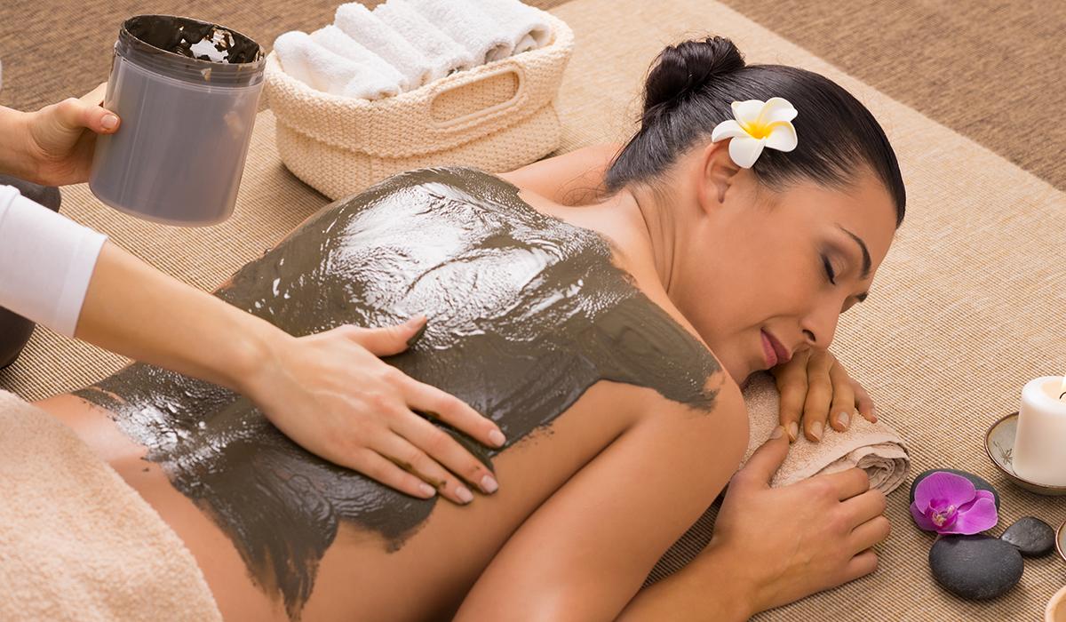 Green Clay Body Treatment at Milife Medicity: Detox, Rejuvenate & Glow Naturally